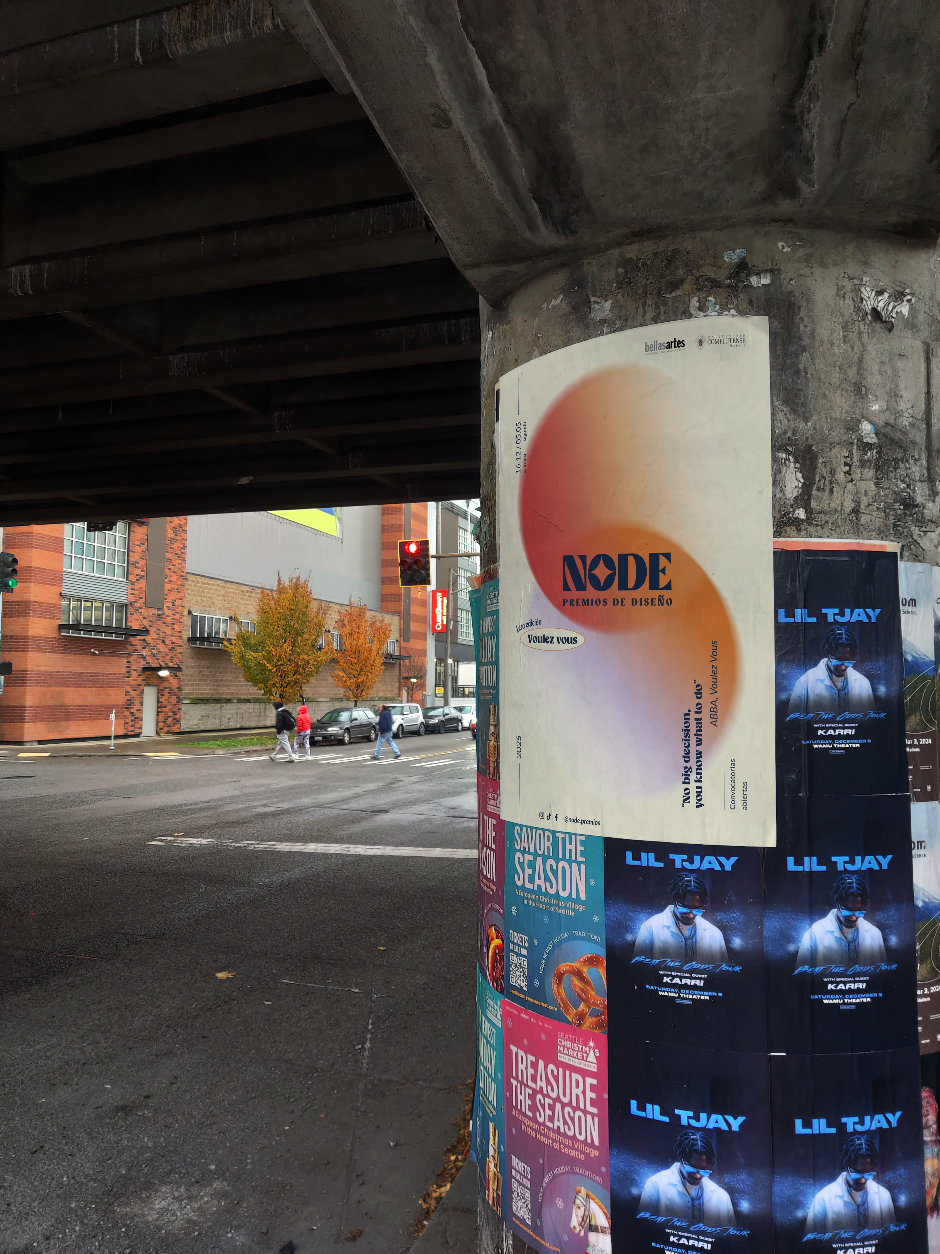 Urban Poster Mockup FREE 08